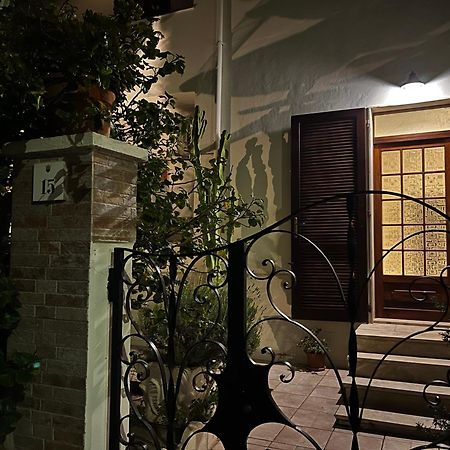 Tap Apartments - In Independent House With Private Garden Alghero Exterior foto